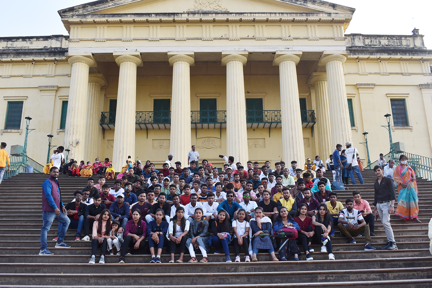MCI Tour